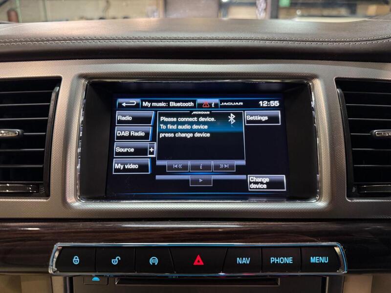 JAGUAR XF 2.2 d Portfolio 2015