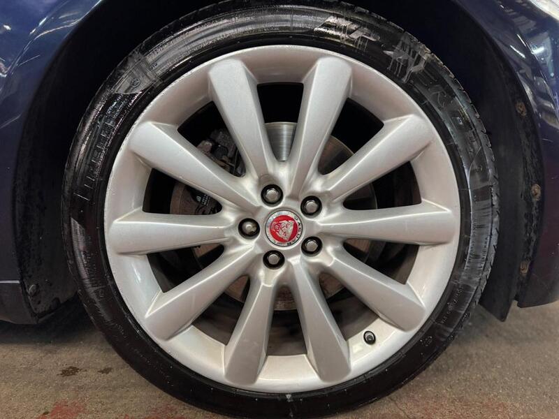 JAGUAR XF 2.2 d Portfolio 2015