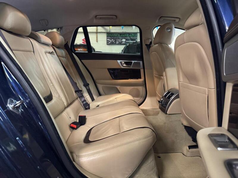JAGUAR XF 2.2 d Portfolio 2015