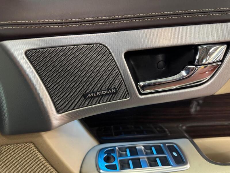 JAGUAR XF 2.2 d Portfolio 2015