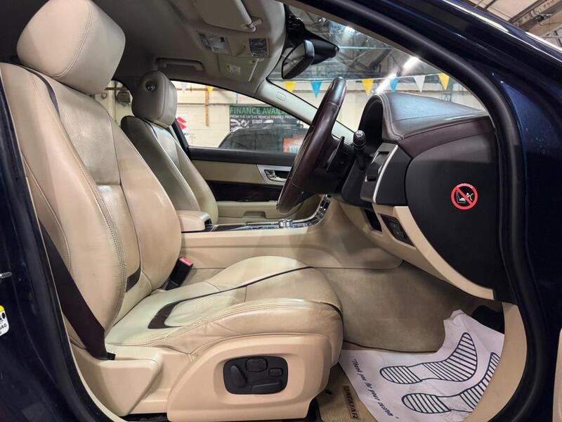 JAGUAR XF 2.2 d Portfolio 2015