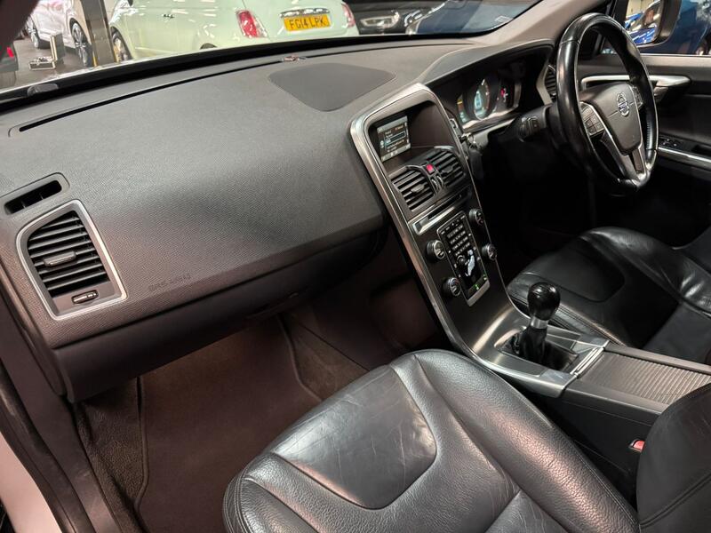 VOLVO XC60 2.0 D4 SE Lux 2013