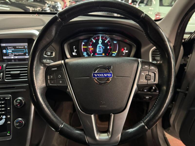 VOLVO XC60 2.0 D4 SE Lux 2013
