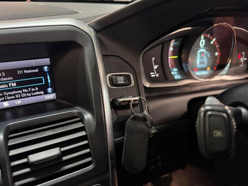 VOLVO XC60 2.0 D4 SE Lux 2013