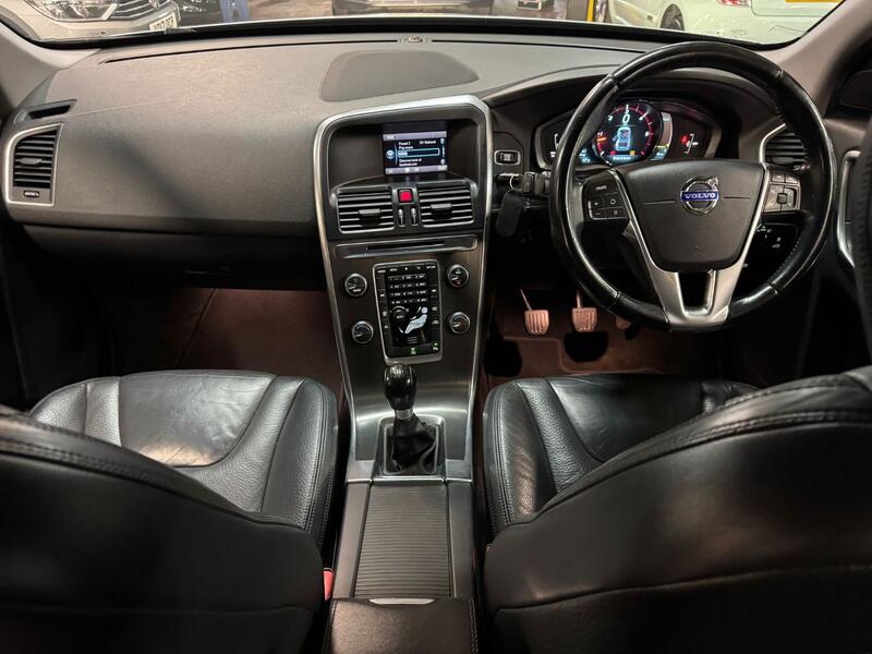 VOLVO XC60 2.0 D4 SE Lux 2013