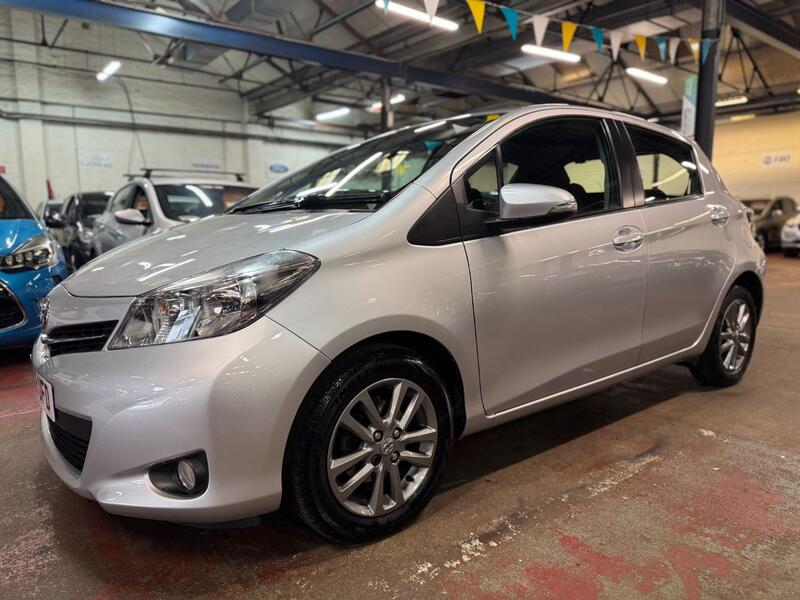 TOYOTA YARIS 1.3 Dual VVT-i Icon Plus 2014