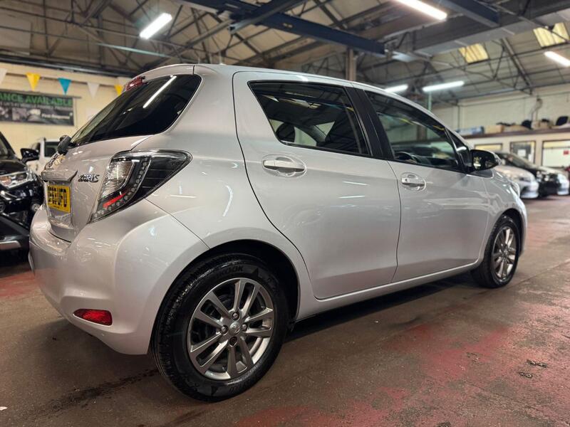 TOYOTA YARIS 1.3 Dual VVT-i Icon Plus 2014