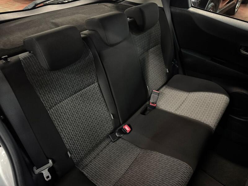 TOYOTA YARIS 1.3 Dual VVT-i Icon Plus 2014