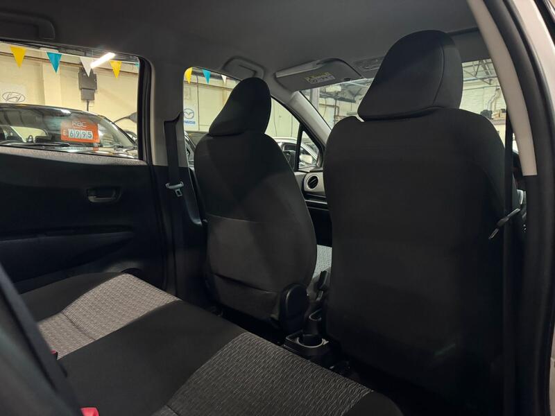 TOYOTA YARIS 1.3 Dual VVT-i Icon Plus 2014