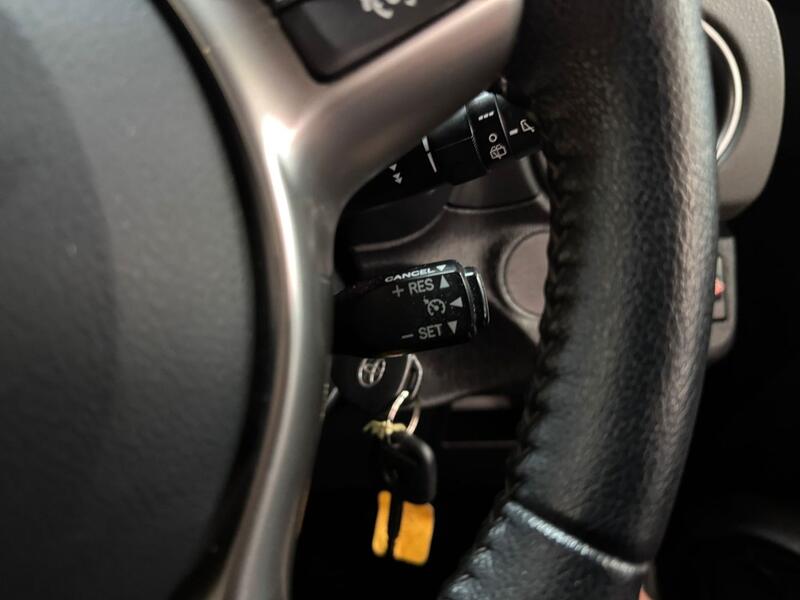TOYOTA YARIS 1.3 Dual VVT-i Icon Plus 2014