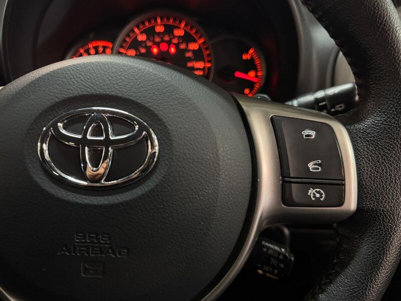 TOYOTA YARIS 1.3 Dual VVT-i Icon Plus 2014