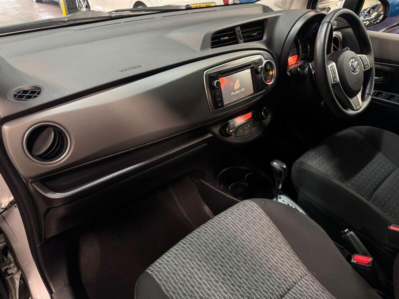TOYOTA YARIS 1.3 Dual VVT-i Icon Plus 2014