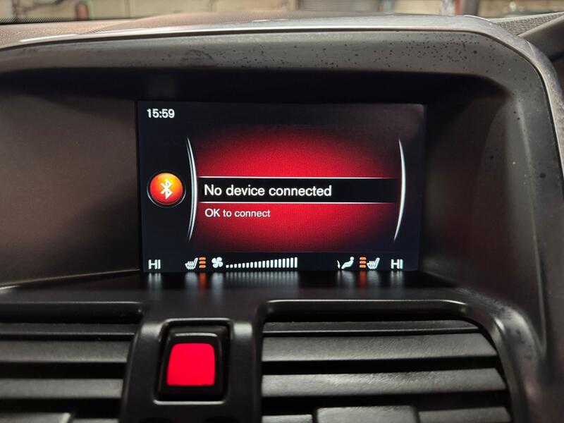 VOLVO XC60 2.4 D4 R-Design Lux Nav 2014
