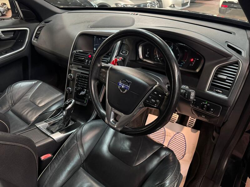 VOLVO XC60 2.4 D4 R-Design Lux Nav 2014