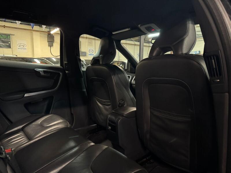 VOLVO XC60 2.4 D4 R-Design Lux Nav 2014