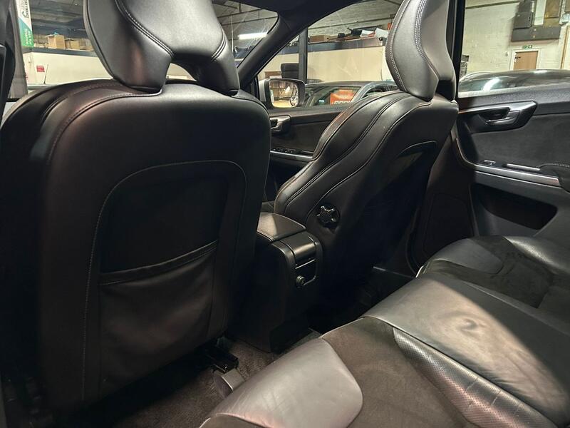 VOLVO XC60 2.0 D4 R-Design 2014