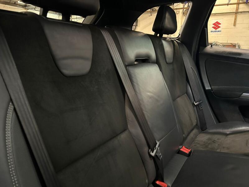 VOLVO XC60 2.0 D4 R-Design 2014
