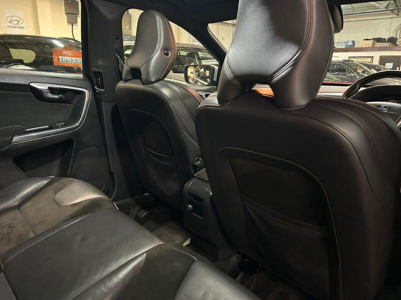 VOLVO XC60 2.0 D4 R-Design 2014