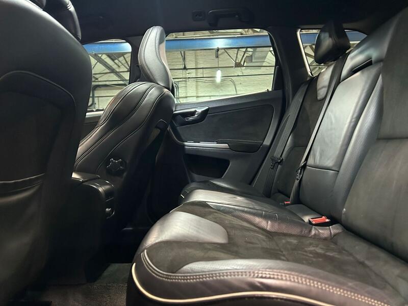 VOLVO XC60 2.0 D4 R-Design 2014