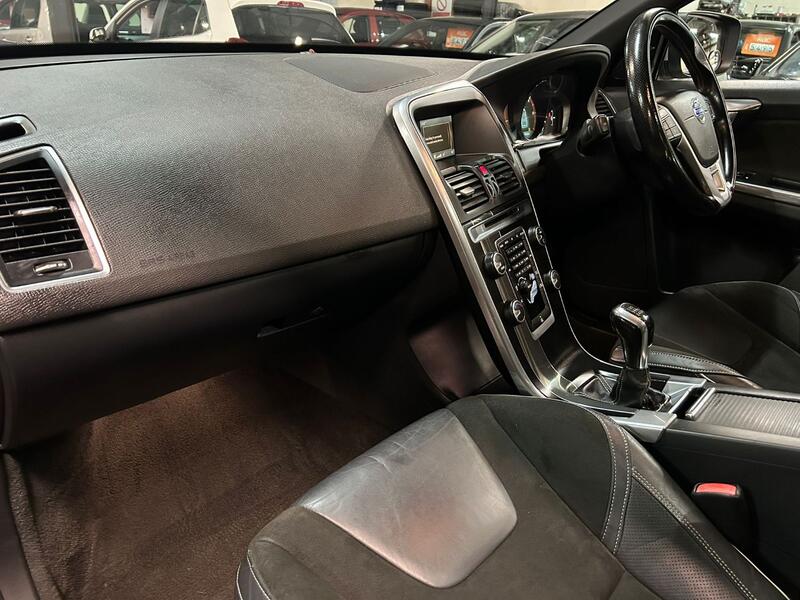 VOLVO XC60 2.0 D4 R-Design 2014
