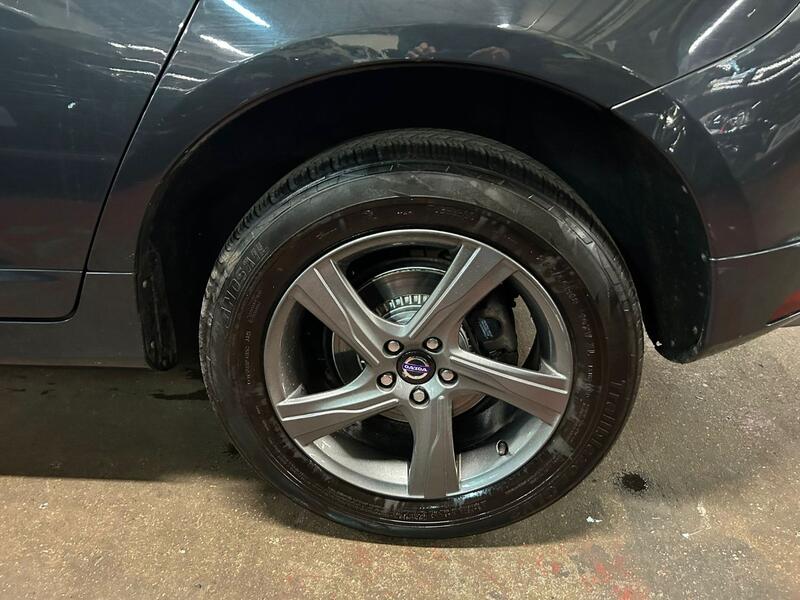 VOLVO XC60 2.0 D4 R-Design 2014