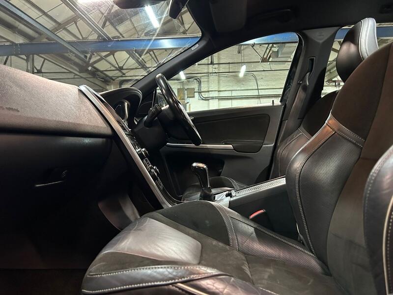 VOLVO XC60 2.0 D4 R-Design 2014