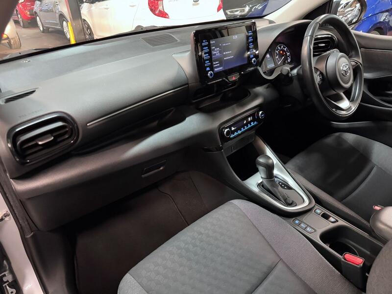 TOYOTA YARIS 1.5 VVT-h Icon 2021