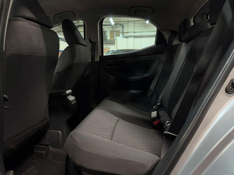 TOYOTA YARIS 1.5 VVT-h Icon 2021