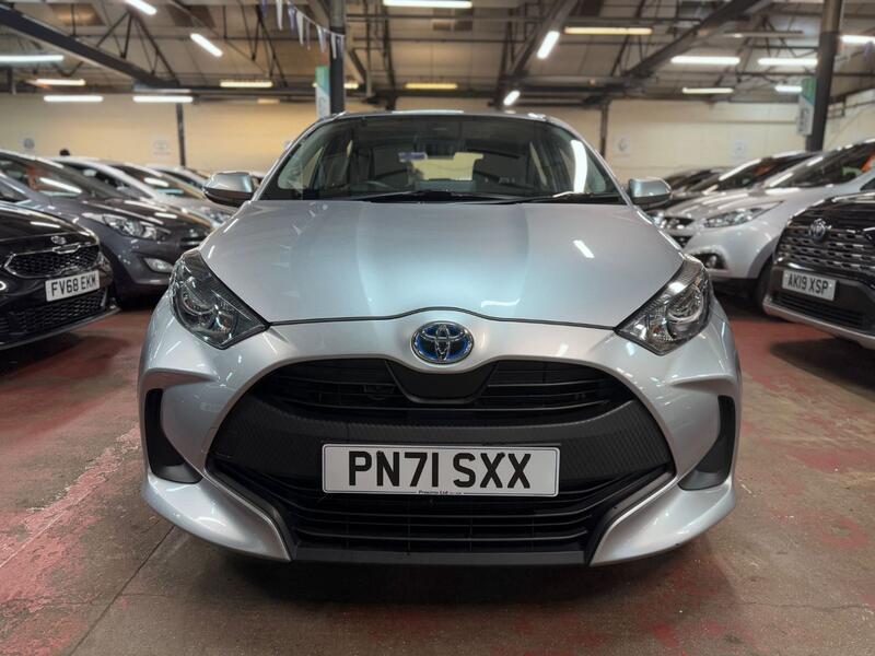 TOYOTA YARIS 1.5 VVT-h Icon 2021