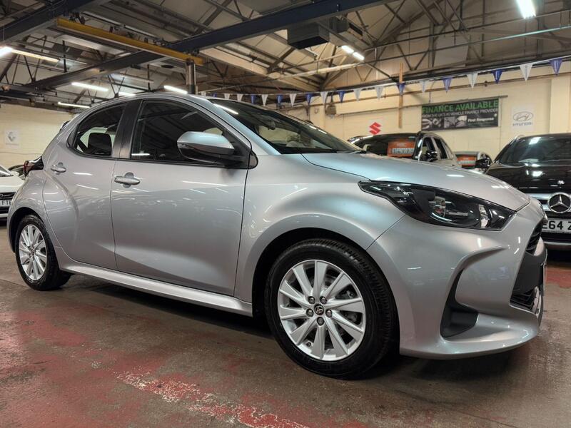 TOYOTA YARIS 1.5 VVT-h Icon 2021