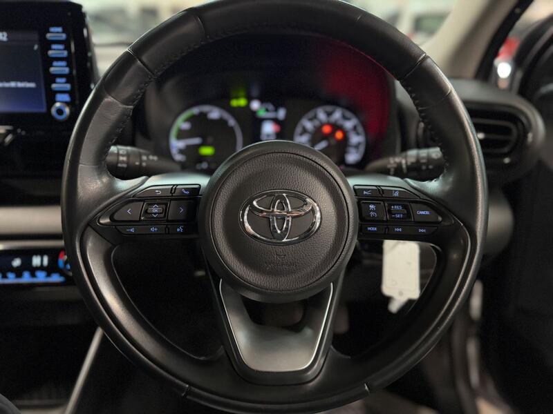 TOYOTA YARIS 1.5 VVT-h Icon 2021