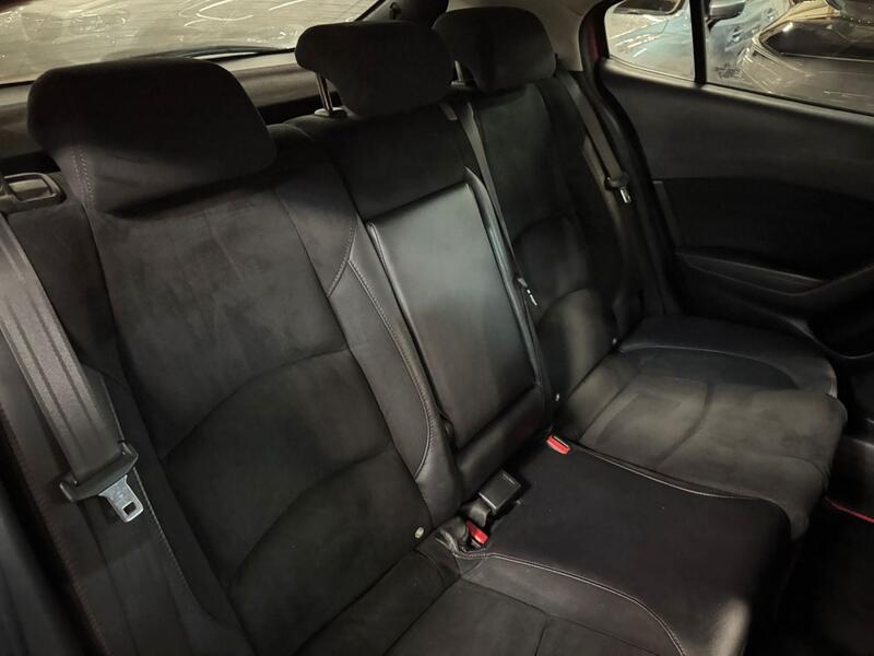 MAZDA MAZDA3 2.0 SKYACTIV-G Sport Black 2016