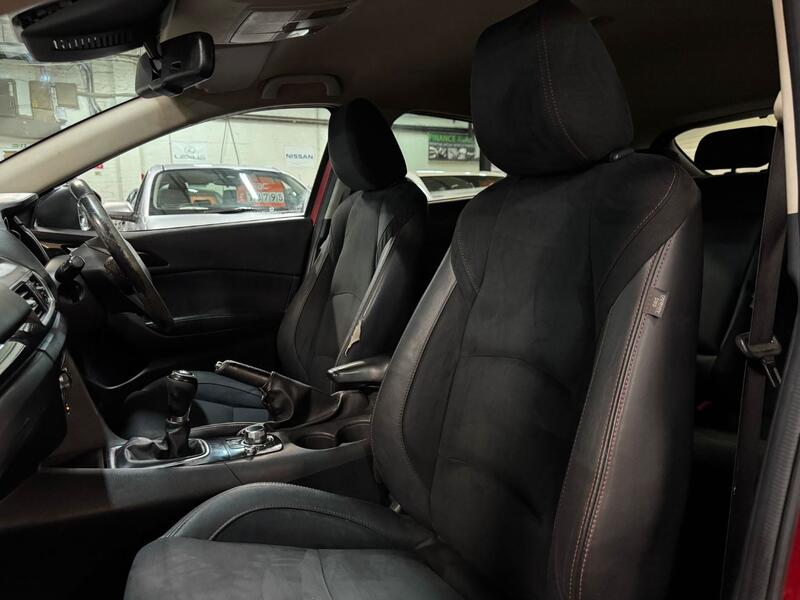 MAZDA MAZDA3 2.0 SKYACTIV-G Sport Black 2016