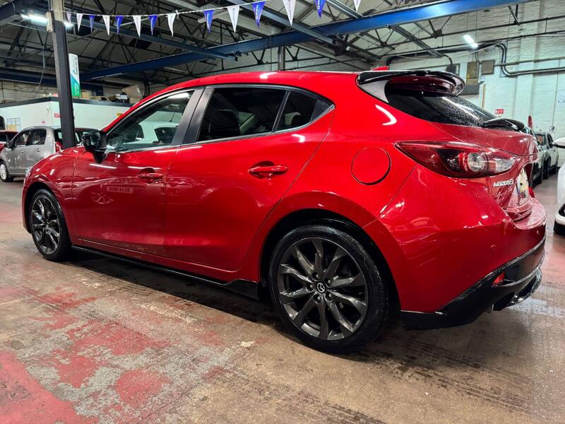 MAZDA MAZDA3 2.0 SKYACTIV-G Sport Black 2016