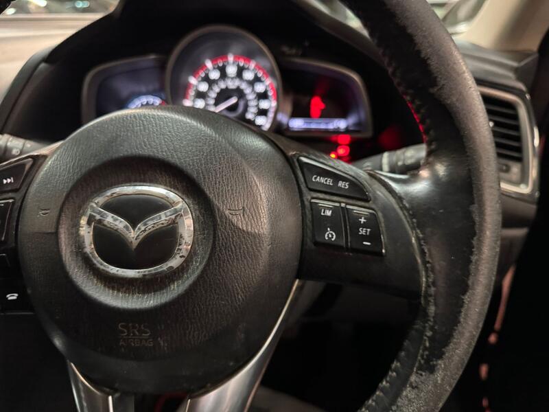 MAZDA MAZDA3 2.0 SKYACTIV-G Sport Black 2016