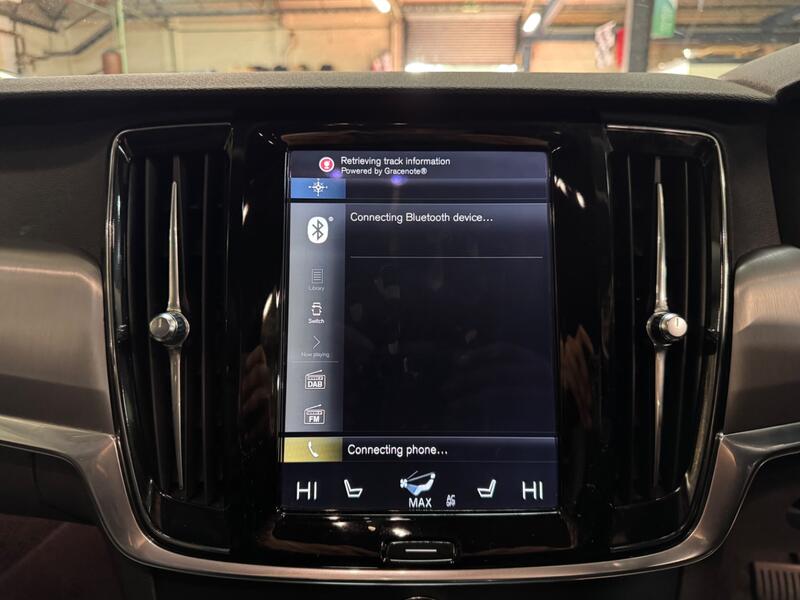 VOLVO V90 2.0 Momentum Plus D4 2016