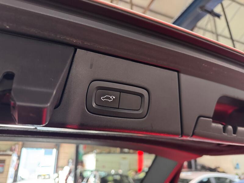 VOLVO V90 2.0 Momentum Plus D4 2016