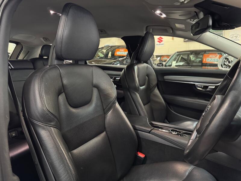 VOLVO V90 2.0 Momentum Plus D4 2016