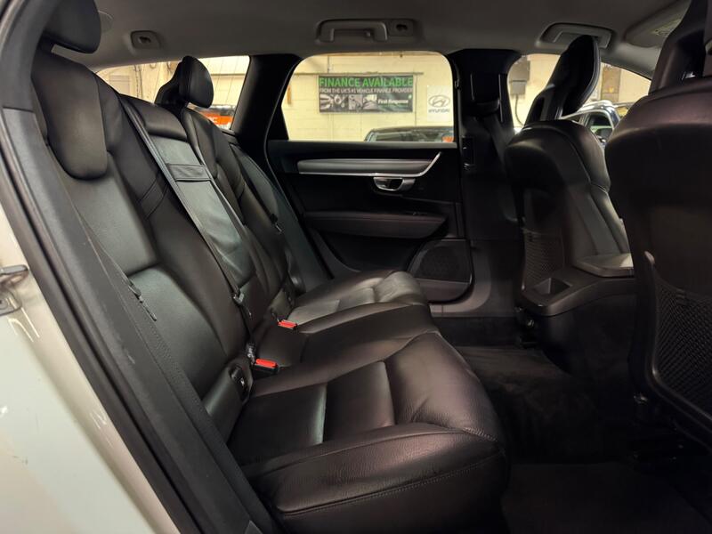 VOLVO V90 2.0 Momentum Plus D4 2016
