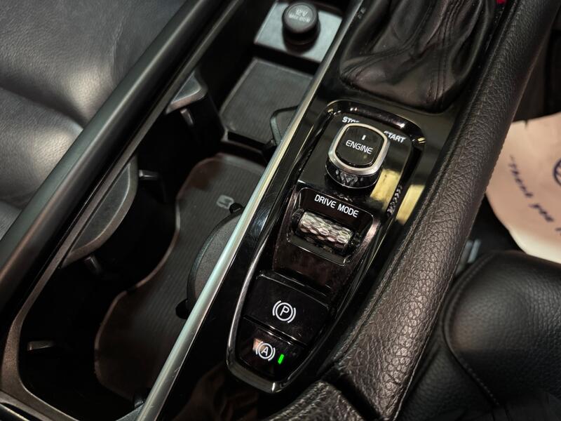 VOLVO V90 2.0 Momentum Plus D4 2016