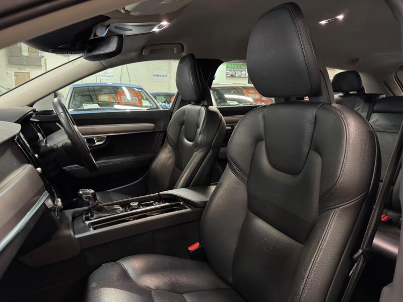 VOLVO V90 2.0 Momentum Plus D4 2016