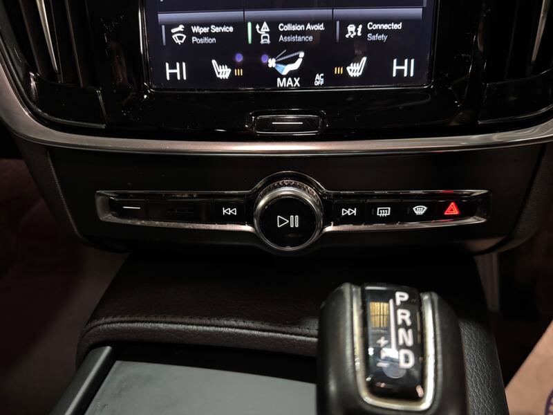 VOLVO V90 2.0 Momentum Plus D4 2016