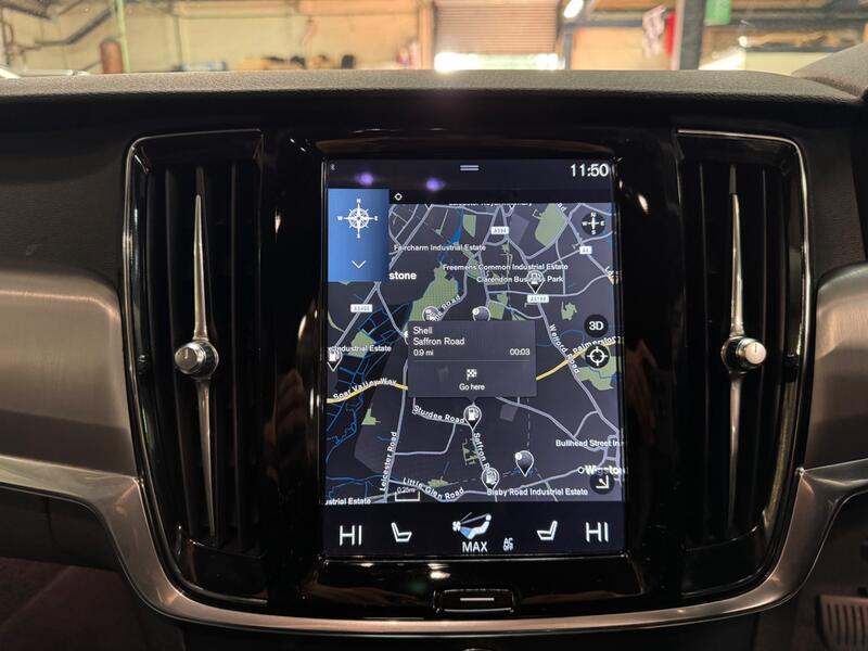 VOLVO V90 2.0 Momentum Plus D4 2016