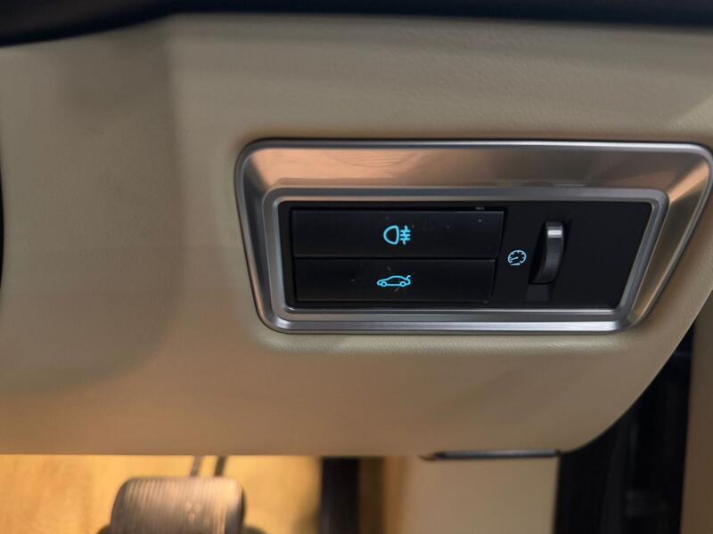 JAGUAR XF 2.2 d Portfolio 2012