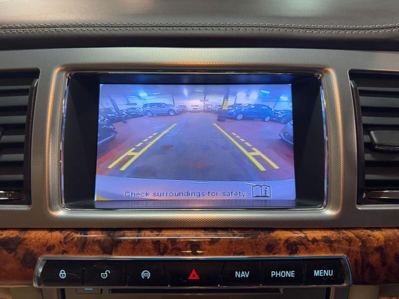 JAGUAR XF 2.2 d Portfolio 2012