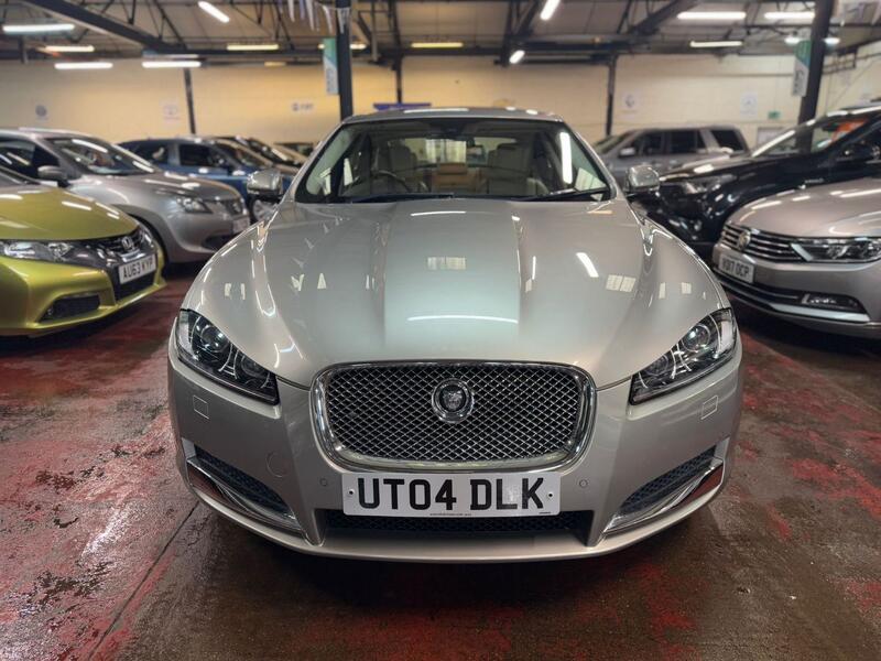 JAGUAR XF 2.2 d Portfolio 2012