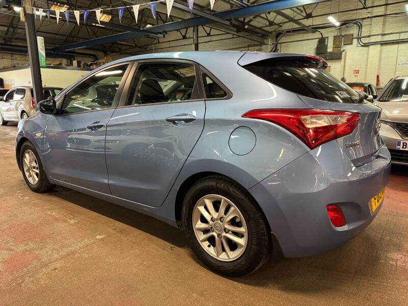HYUNDAI I30 1.6 CRDi Blue Drive Active 2013