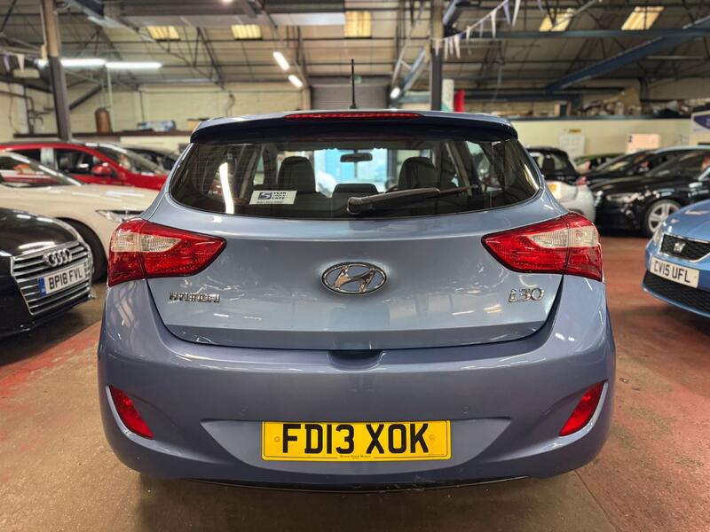 HYUNDAI I30 1.6 CRDi Blue Drive Active 2013