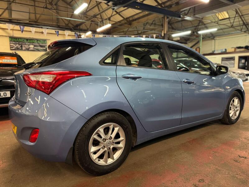 HYUNDAI I30 1.6 CRDi Blue Drive Active 2013