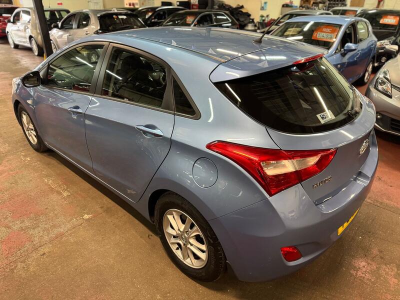 HYUNDAI I30 1.6 CRDi Blue Drive Active 2013
